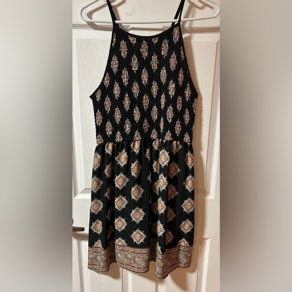 Black and Orange Patterned Sleeveless Dress